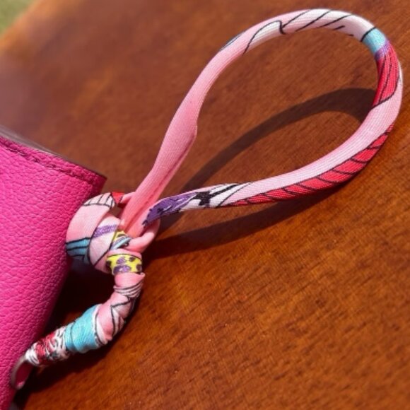 New mini bag charm w/ functional lock closure - Picture 8 of 11